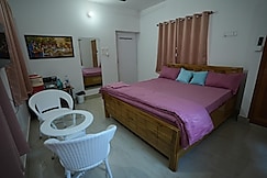 Luxury Suite Peaceful with Washroom and Terrace, Patna