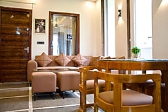 The Valley Gaze, Dehradun