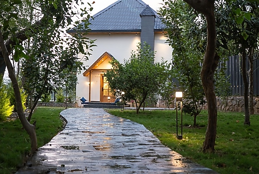 ELIVAAS Maple House | Hillside 3-BHK Retreat with Private Pool