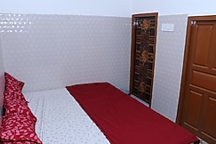 RAJAGOPURAM STAY INN, Tiruvannamalai