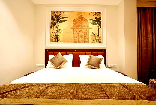 HOTEL ERAYA