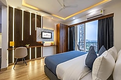 Nova17 Inn, Greater Noida