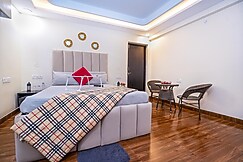 Skylight BNB - 2BHK with pool near Candolim beach, Goa