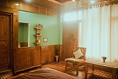 Khaapus Home Naggar, Manali