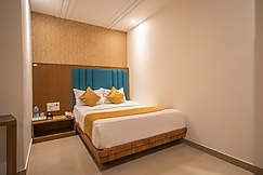 Hotel Crystal Palace, Mumbai