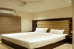 The Pavilion 2 Nr. City Centre II, Kolkata