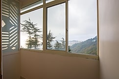 2BR|Restaurant|Parking|Living Area, Shimla