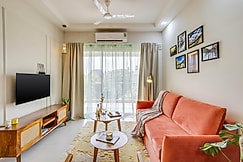 Cozy 1BHK with Pool in Arpora, 5 Mins to Baga Beach | Hireavilla, Goa