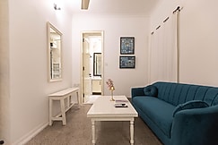 Handmade Homes: US consulate | Entire 2BHK Apartment in Park Street Area, Howrah