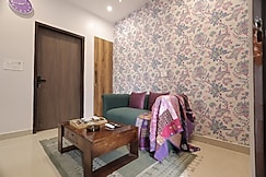 Mountain Nest - 1 BHK - Valley View - Near Hyatt, Dehradun