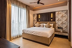 Micasa Suites - Near Max Hospital Saket, Delhi