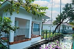 Arayaal Lakeside Villa In Alleppey, Kottayam