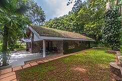 SaffronStays Ivy Stone, Lonavala