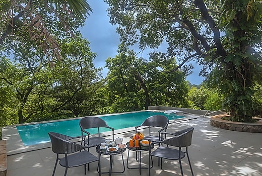 SaffronStays Ivy Stone