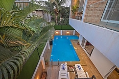 5BHK Elegant Villa by Tropicana Stays, Lonavala