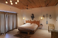 THE TIDES BY THE BEACH, Auroville