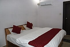 Hotel Vijay, Mandla