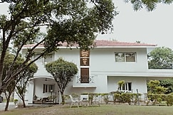 Starlit Solace - 3bhk private will with pool by The Party Citadel, Manesar