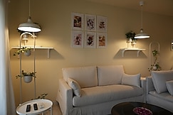 Authentic French Style Bungalow, Khirasara