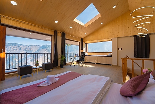 The Boonies- Duplex Villa with Jacuzzi
