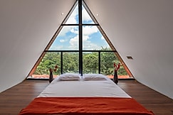 Triveni Stays Sunkissed, Murbad