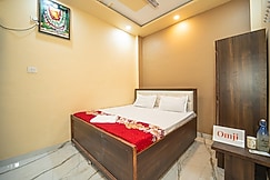 Omji - Shri Chintamani Ganesh, Varanasi