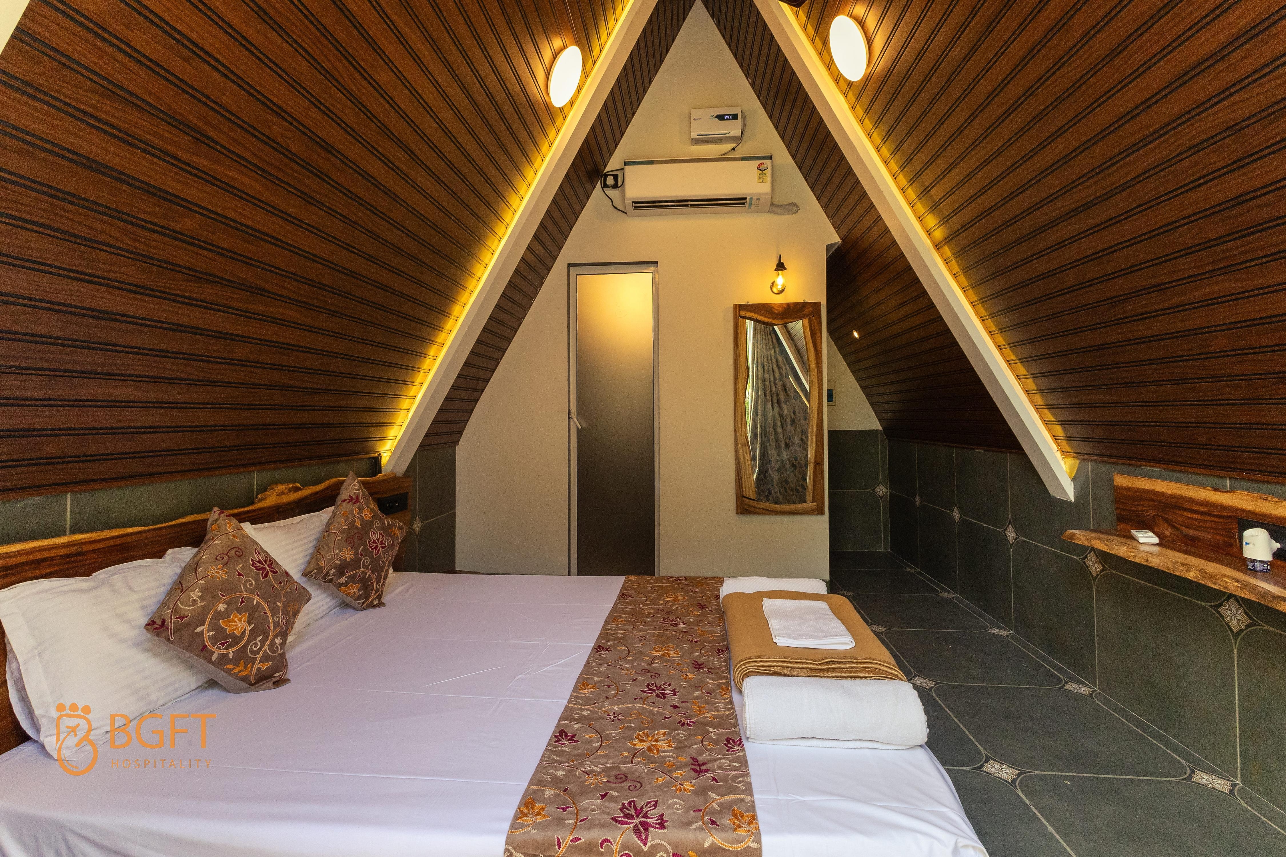 Mountain Woods Farmstay, Khopoli (Pure Veg) 4