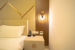 Sawariya hotels, Arani