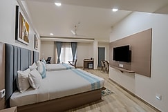 HOTEL TGR, Ankleshwar