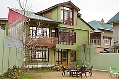 The Velvet Nest Entire 3bhk villa, Srinagar
