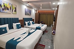 Hotel Divine inn, Dwarka
