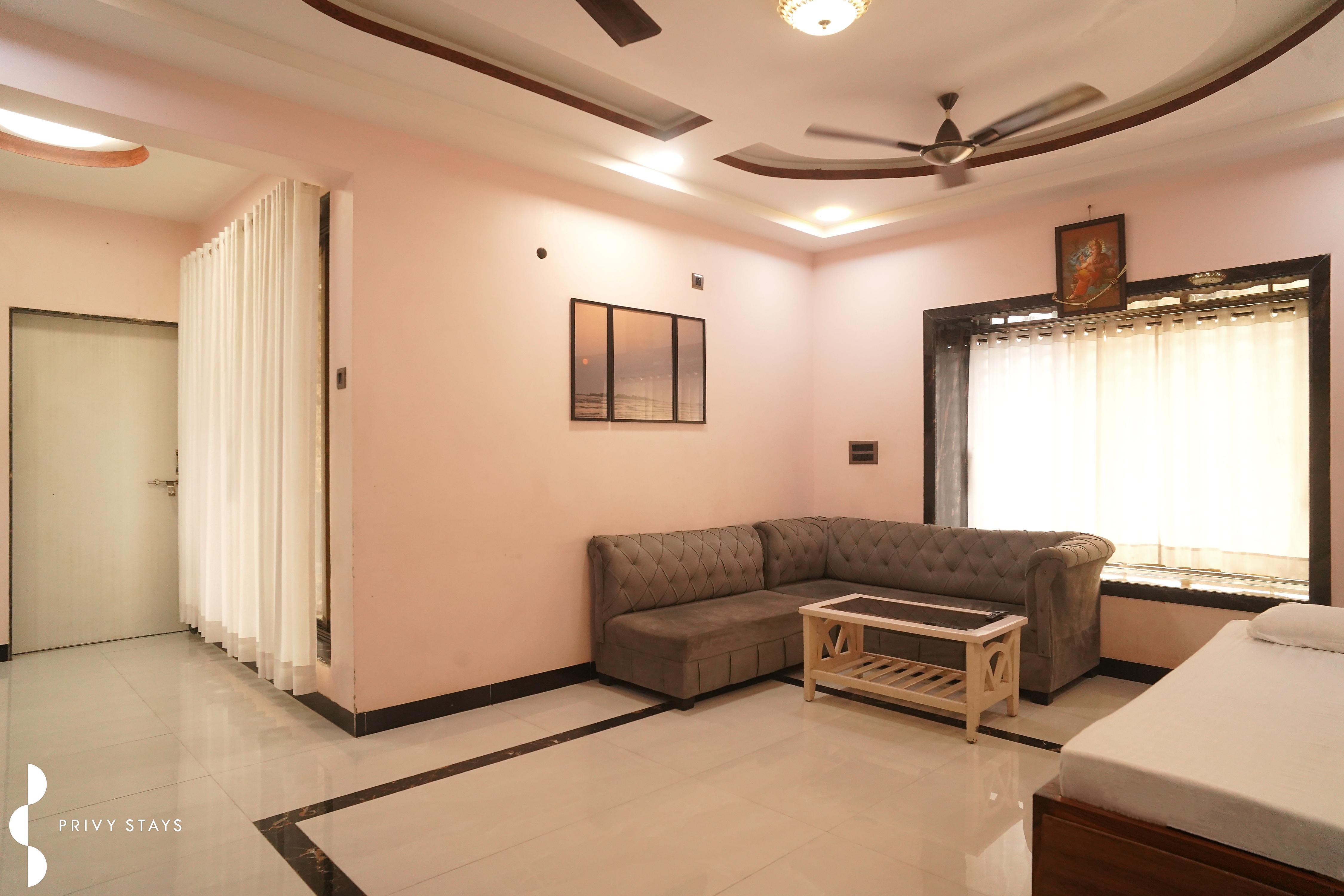 Ekakshar Stays | Rooms & Apartment
