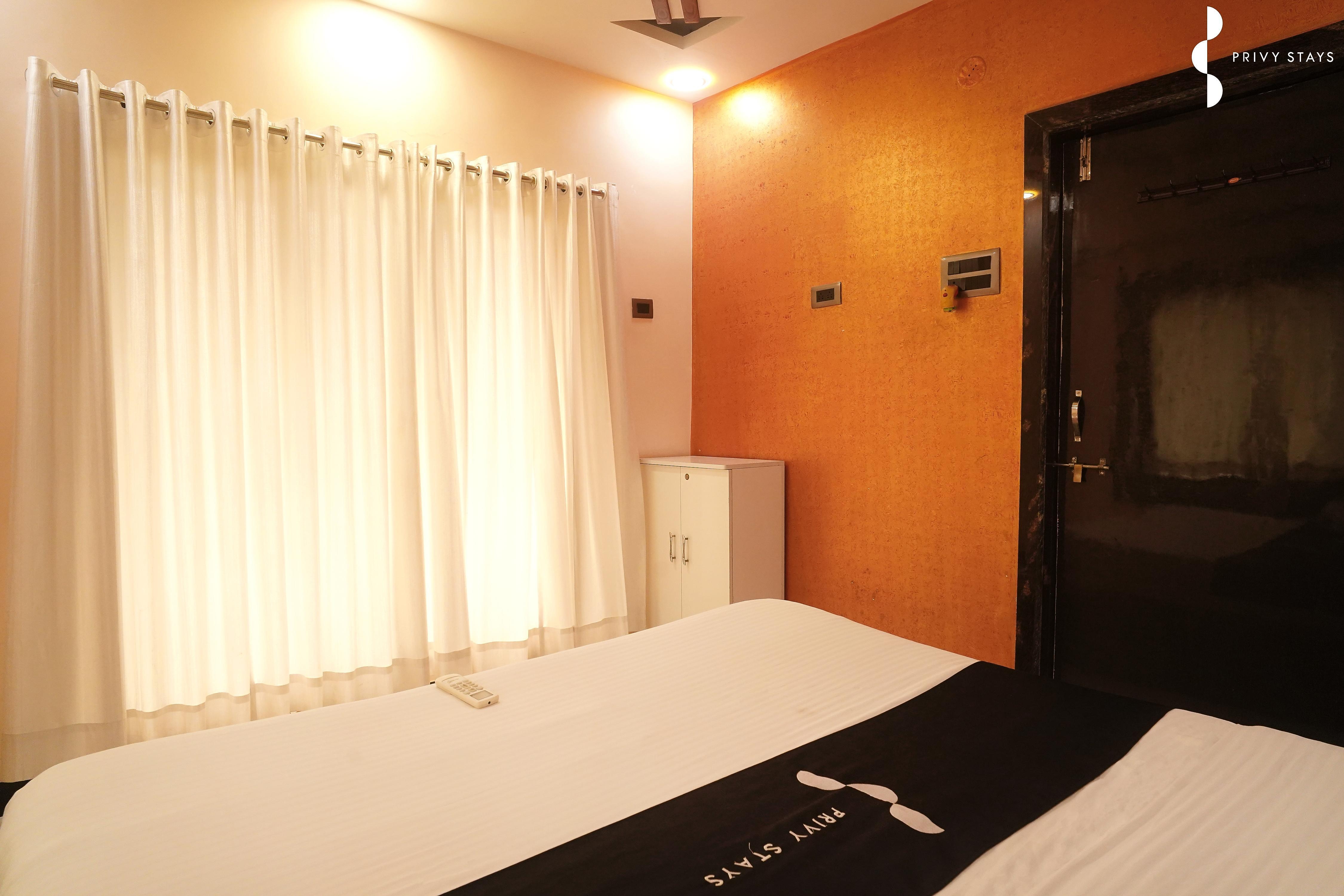 Ekakshar Stays | Rooms & Apartment 3