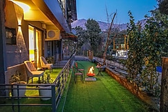 Alaya Stays Lakefront Suite 1BHK Apt With Outdoor Sit Out Area, Haldwani