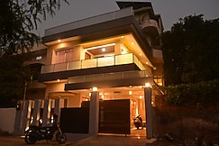 Otium Stay | Family-Friendly 2BHK - Unit D, Varanasi