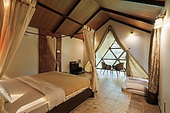 Sai Vishram Beach Resort Premium Cottage, Murudeshwar