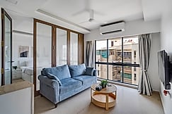 Stylish Como Studio w Wi Fi Kitchen Parking, Mumbai
