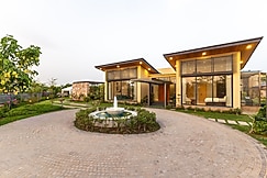 ELIVAAS 24 Carat 4 BHK Villa with Pvt Pool & Garden, Jaipur