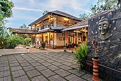 ELIVAAS Signature Pochan's Zen | 3 BHK Heritage Home With Banquet, Kothamangalam