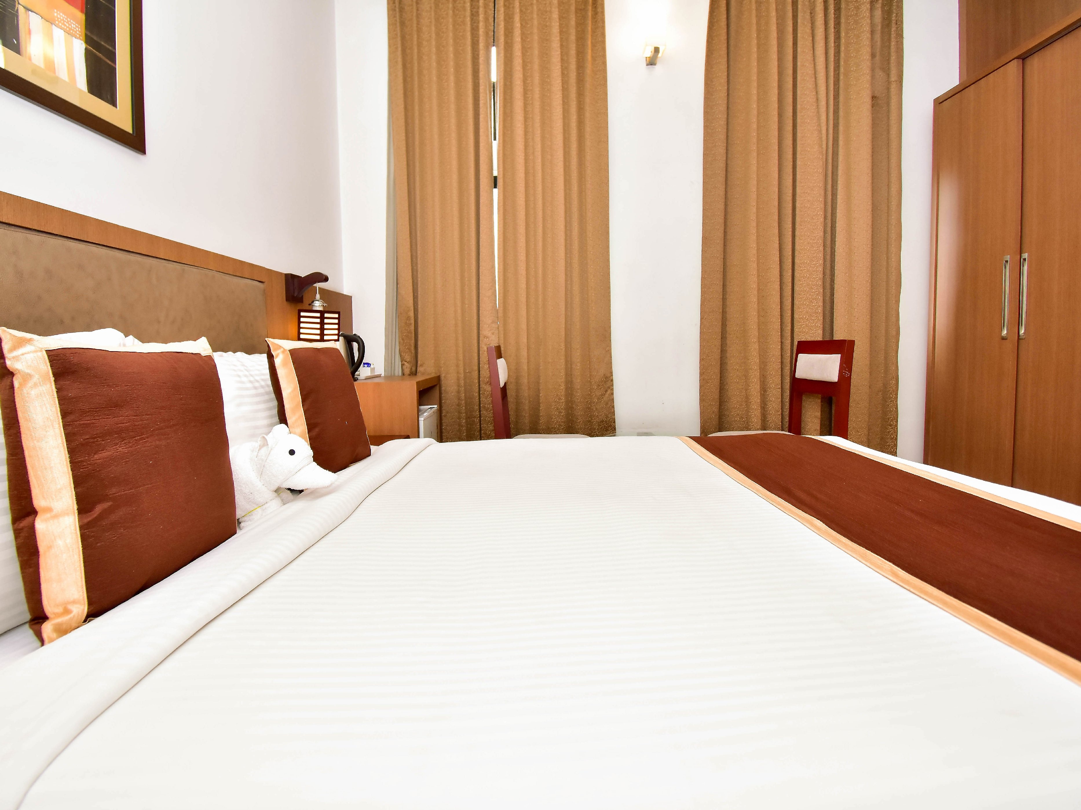 Hotel De Grand Malabar - Tap to explore photos
