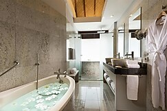 Hilton Moorea Lagoon Resort and Spa, Bora Bora