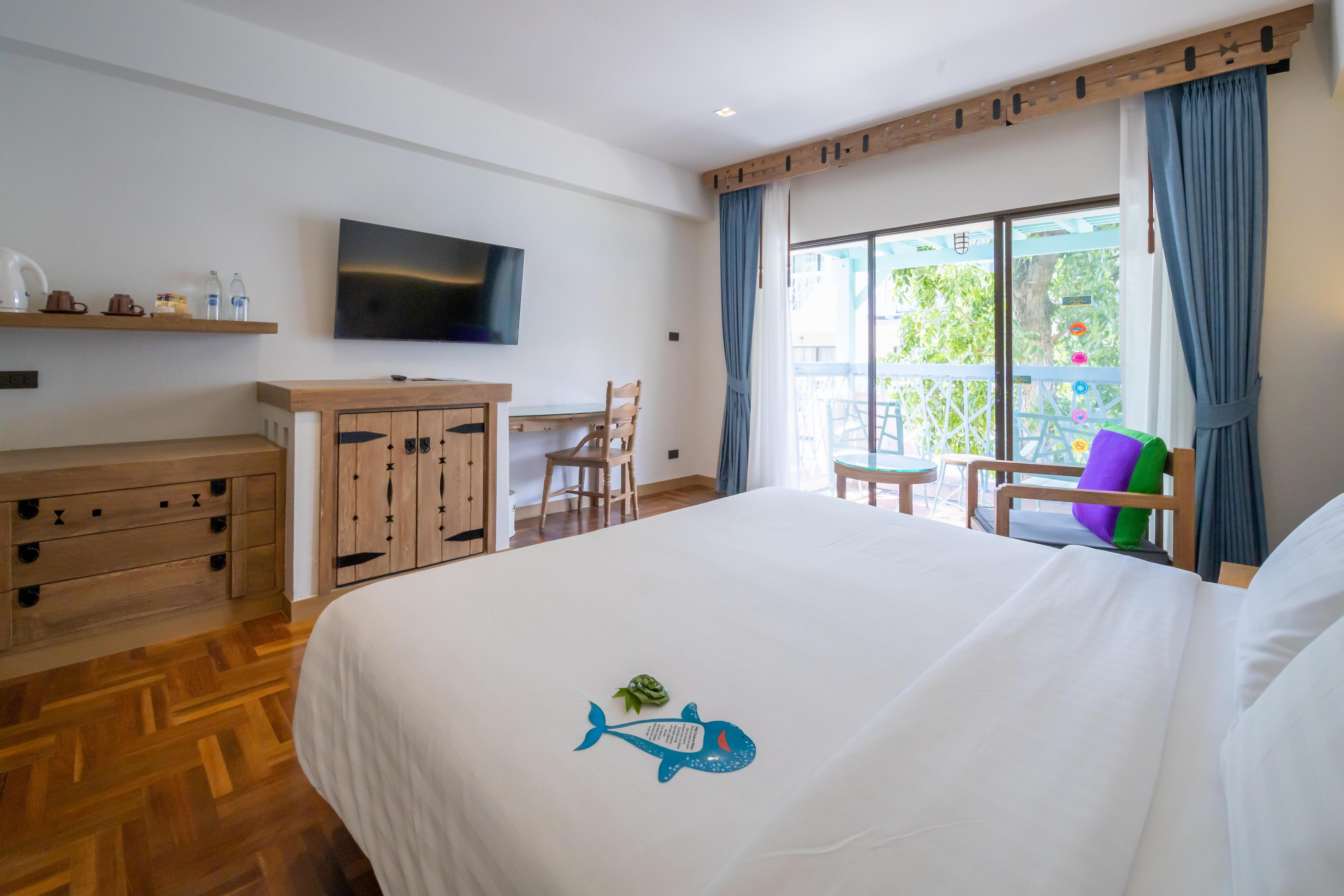 Baan Samui Resort - Tap to explore photos