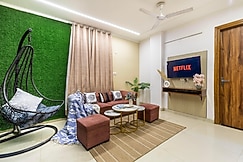 Peaceful Huts | Luxury 2 BHK Entire Apartment, Manesar