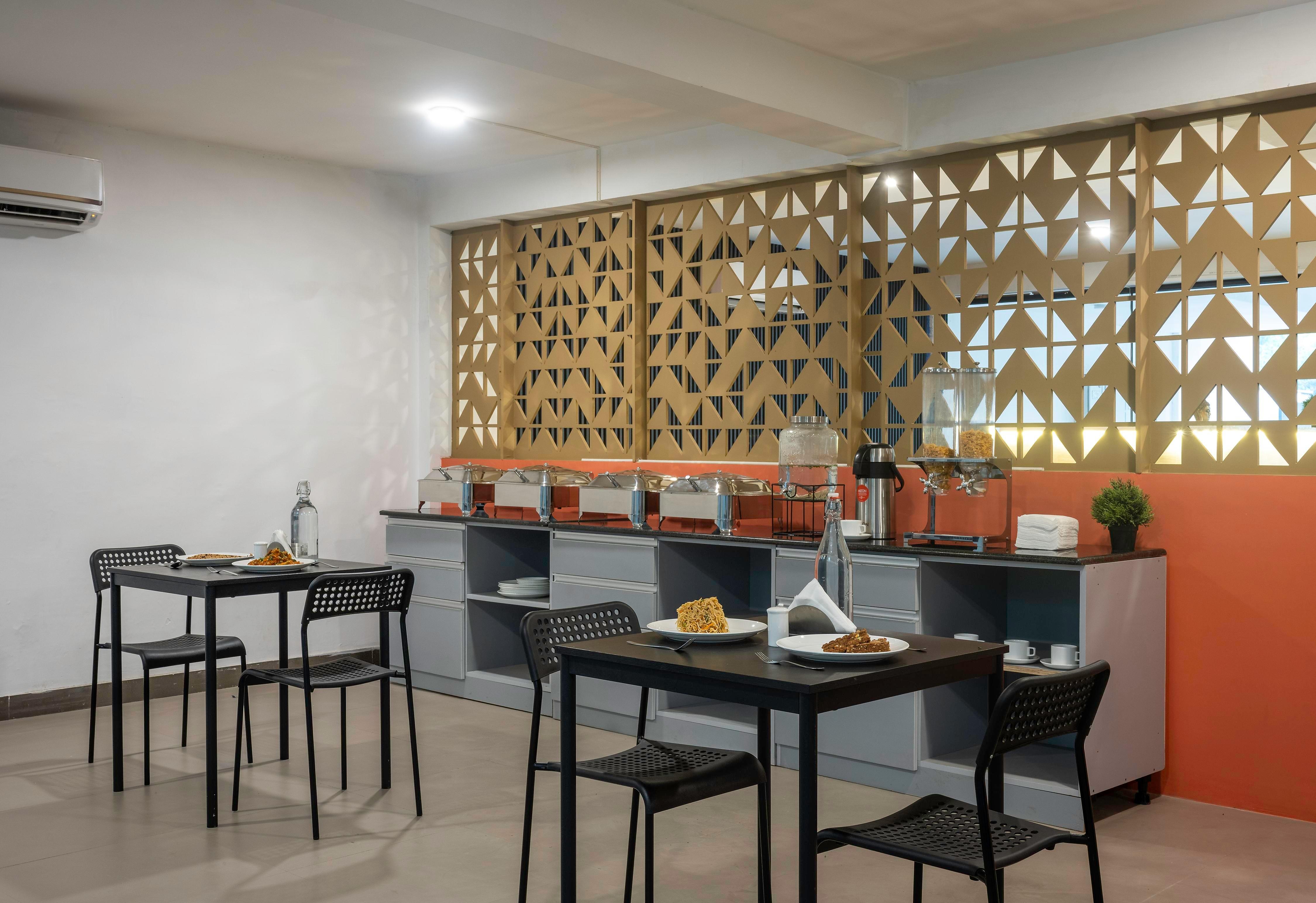 Wandr Golf Course Road Restaurant