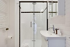 Authentic Loft - 2BR 8P - Oberkampf, Paris