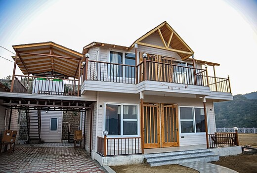 Jusgar Homestay 3BHK Villa| Lansdowne by Homeyhuts