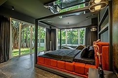 Luxury Villa | Private Pool | Jacuzzi | nr Beach, Goa