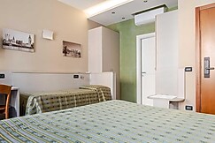Hotel 3 Comfortable Stay in Ventimiglia 37, Imperia