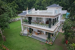 Jhumelo the Choila farm, Dehradun