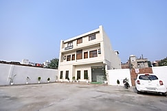 Dream World Hotel, Agra